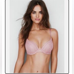 Victoria’s Secret Very Sexy Lace Push-Up Underwire Bra Thong Set Soft Pink 32B